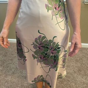 Urban Outfitters XS Pink Satin Skirt with Floral Designs